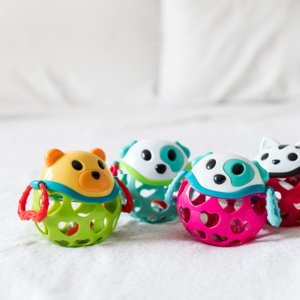 Canpol babies Interaktivní hračka míček s chrastítkem Červen