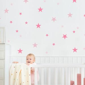Růžové hvězdičky - samolepky na zeď pro dívku 90x30