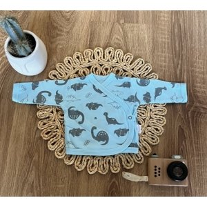 Novorozenecká bavlněná košilka Mamatti zapínání bokem, Dino park - modrá s potiskem, vel. 50 (0-1m)